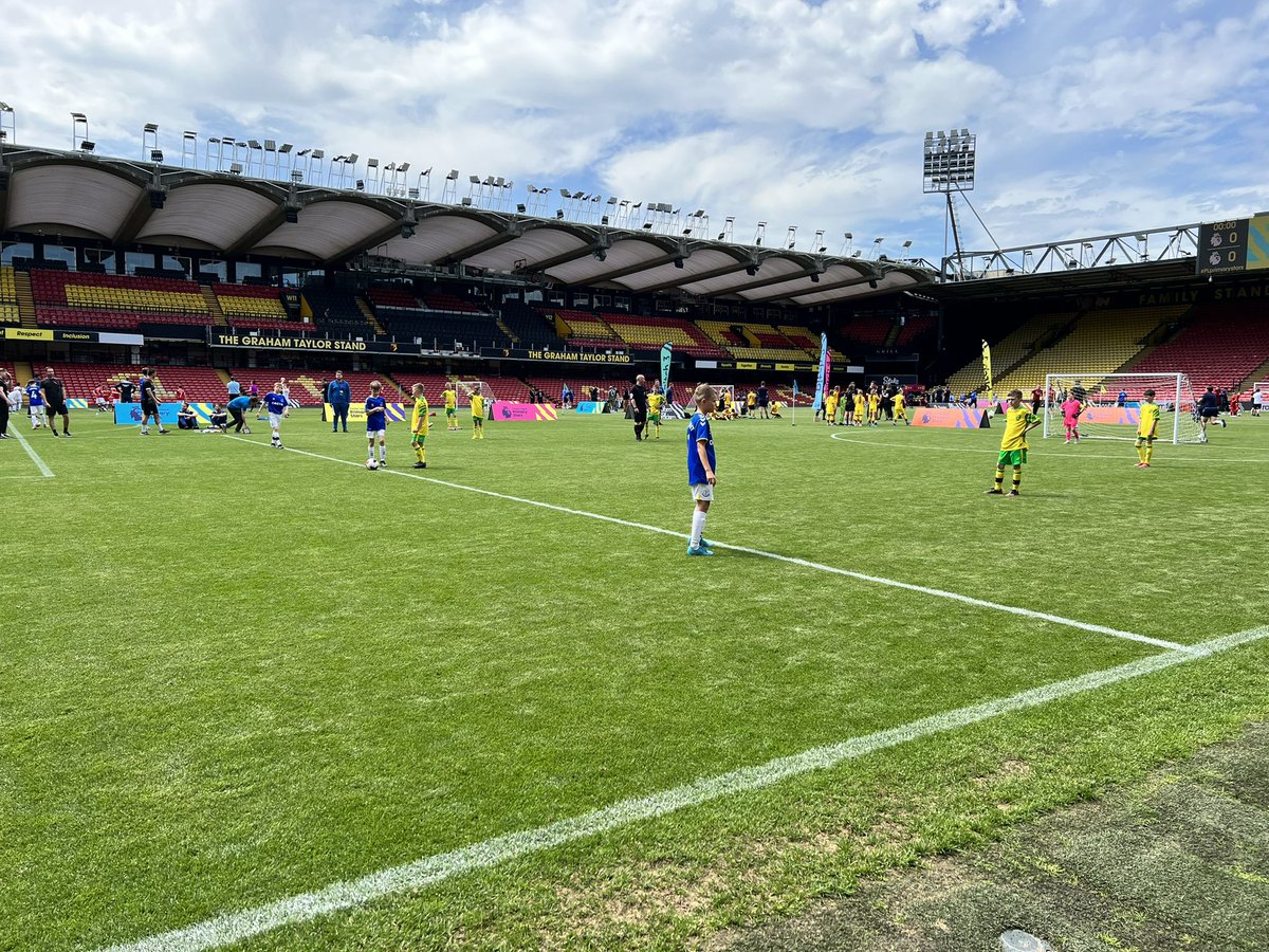 Final match of the group stages about to begin #PLPrimaryStars
