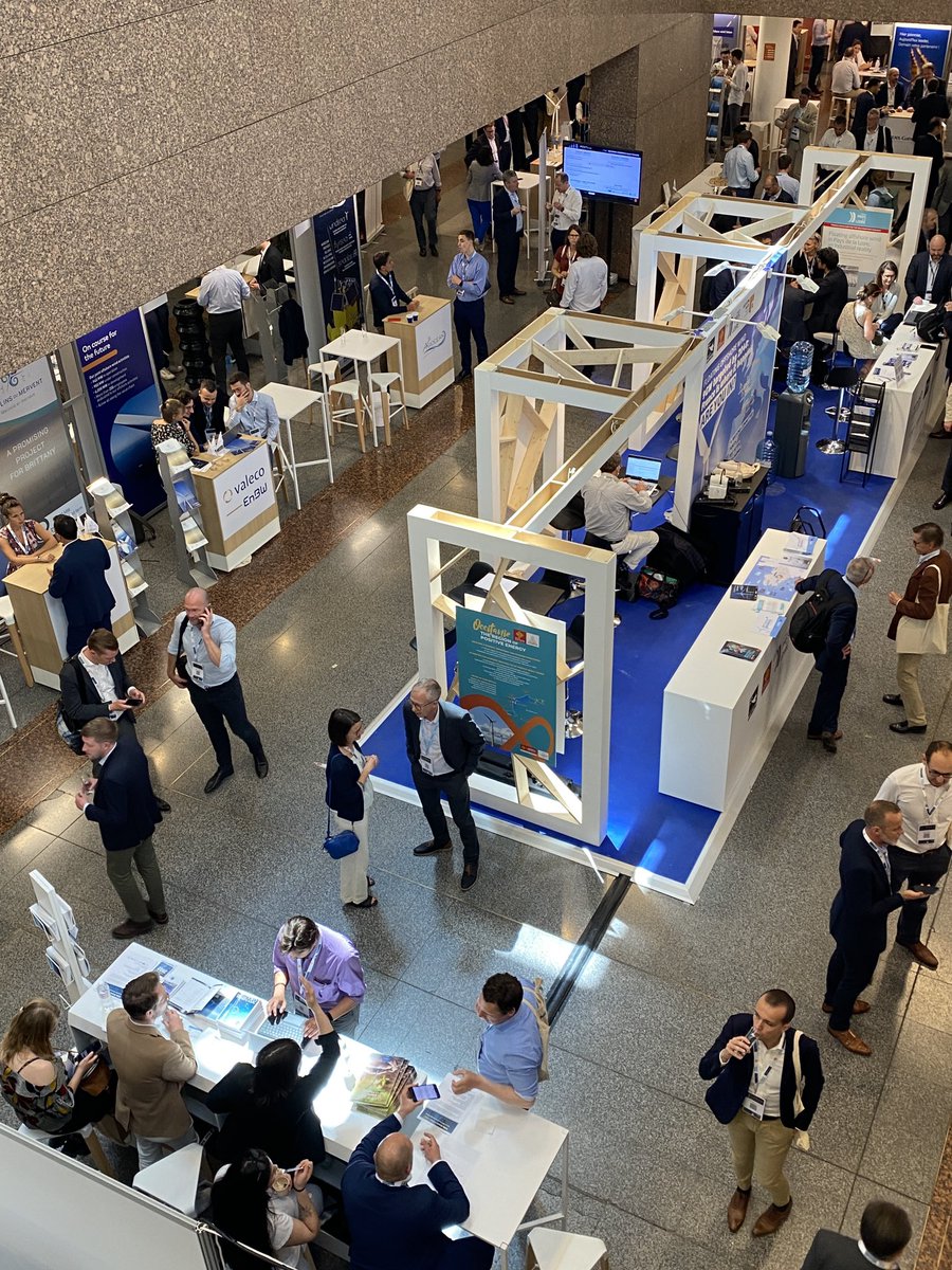 PoleMerMed's tweet photo. Jour 2 de @FOWTEvent qui réunit à #Montpellier plus de 1000 acteurs impliqués dans la filière de l’éolien offshore flottant ! #FOWT22 https://t.co/KkQ4oSg0ok