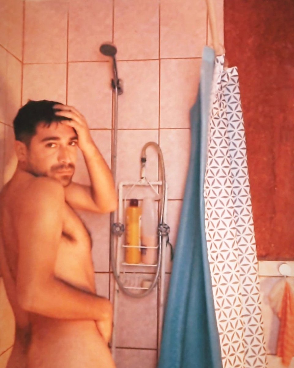 TofferRodriguez's tweet photo. #gay #shower https://t.co/YivTpxuKOQ