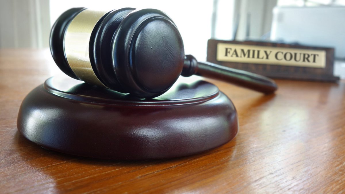 WilliamsLawyers's tweet photo. If you can't meet your child support obligations, you can petition the court to vary the amount — if you can demonstrate a material change in your circumstances. DM me if you have questions or would like to schedule a consultation.  

#FamilyLawyer #ChildSupport #FamilyLaw https://t.co/2h3sxFScIo