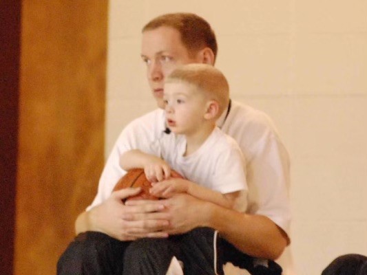 "He's been a Brownstown fan his whole life." Jack Benter grew up watching, learning. In two seasons, he's already eclipsed 1,000 points and has Division I offers, interest. bit.ly/3wn4nvE