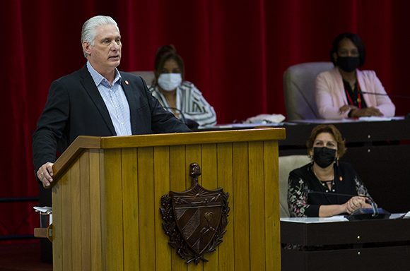 YeniGM2's tweet photo. @DiazCanelB  Estados Unidos solo tienen "sinrazones, perversidad, falta de ética y una grandísima frustración porque llevan 63 años naufragando de derrota en derrota" #CubaVive #AduanadeCuba https://t.co/Ne6dJXHZcZ