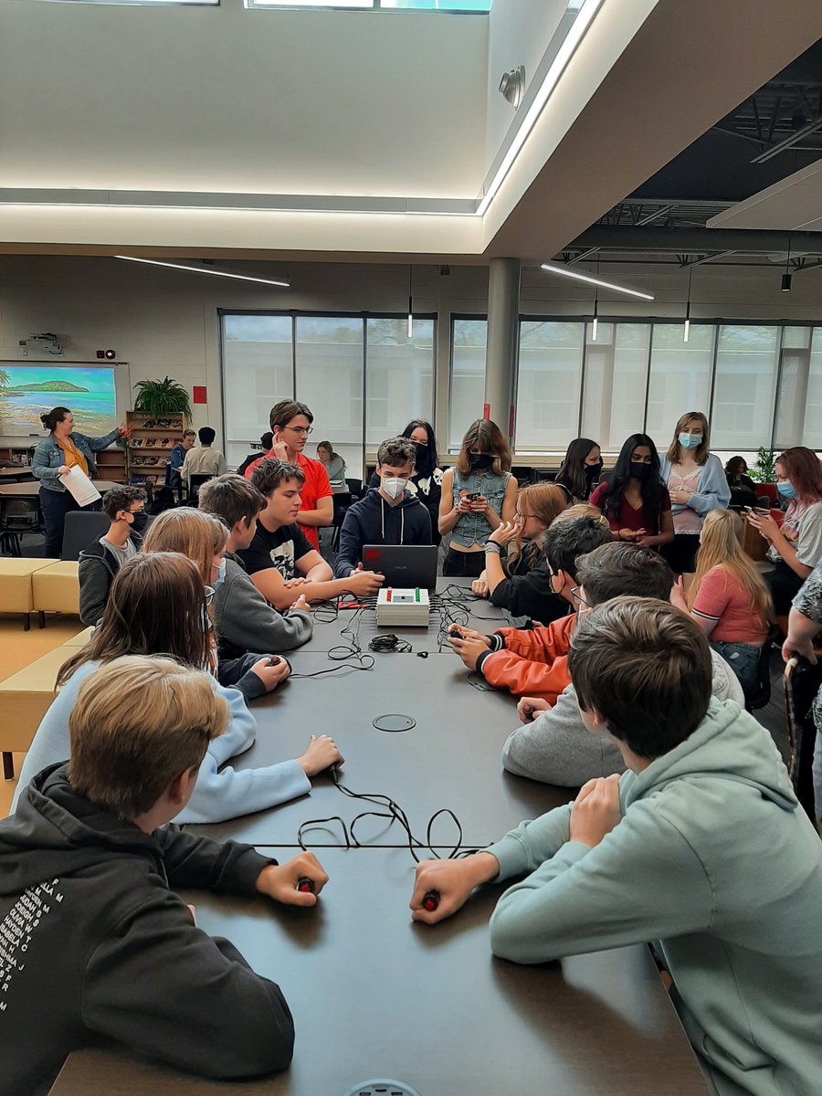 Nelson Library Learning Commons tweet media