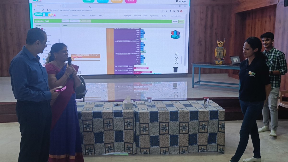 qtpiofficial's tweet photo. QtPi Students' Ambassador Mr. Preet Mehta a 12th Grader built a bot and presented to the management of SSVM Bengaluru to mark the beginning of collaboration for Robotics/Coding/AI/Design Thinking an integrated program.
#qtpirobotickit #STEM #QTSCHOOL #coding #designthinking #AI https://t.co/TYmTMdpU9h