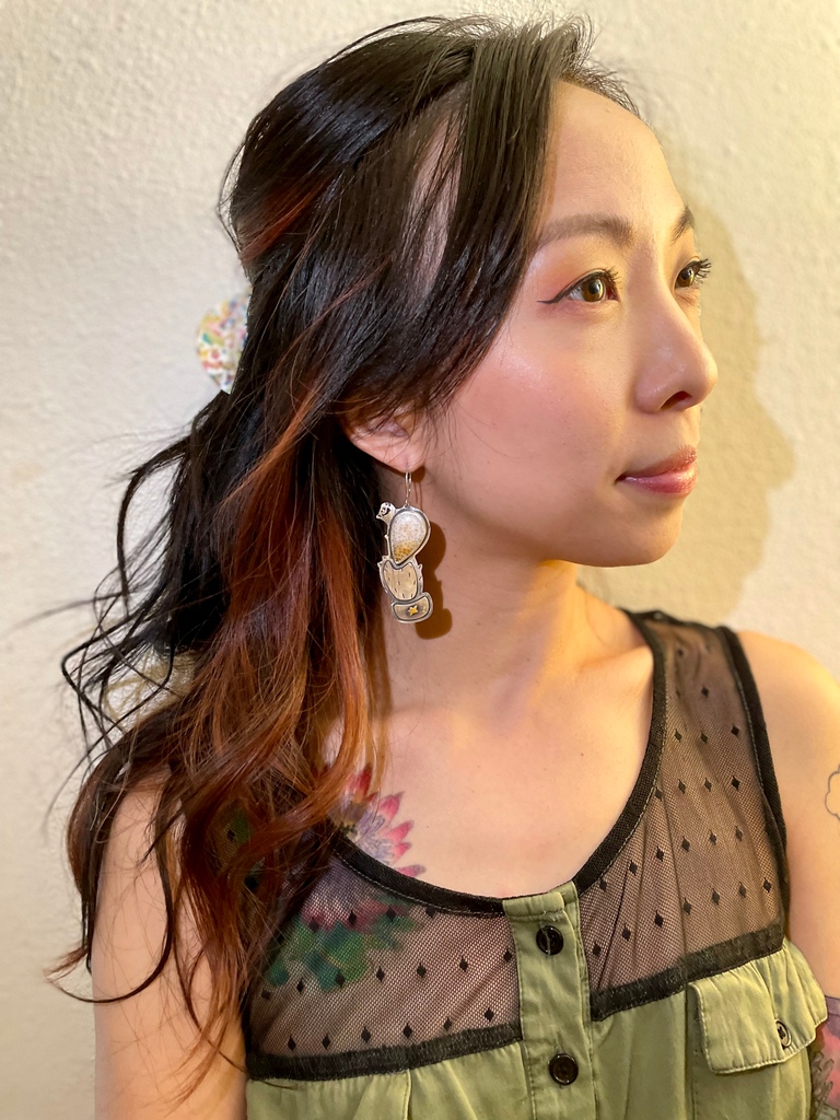 Chloeography's tweet photo. 🎟RAFFLE TIME🎟
For just $1, you can win these silver cactus earrings w/ petrified palm tree!!  

TO ENTER
-Like this tweet
-Tag a friend
-Go to https://t.co/rfmx7qpq9b &amp; become a patron
-Retweet for bonus entry!

The winner will be drawn at random on 6/6
#chloeography https://t.co/CdyH53BBQa