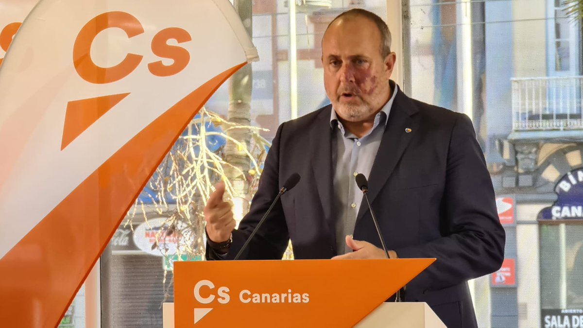 earriagaalvarez's tweet photo. Ayer me he reunido con afiliados y compañeros de @CsCanarias. Seguimos trabajando por mejorar la realidad insular y la vida diaria de nuestros ciudadanos.
 
#TenerifeEnMarcha https://t.co/1SutXWr6lV
