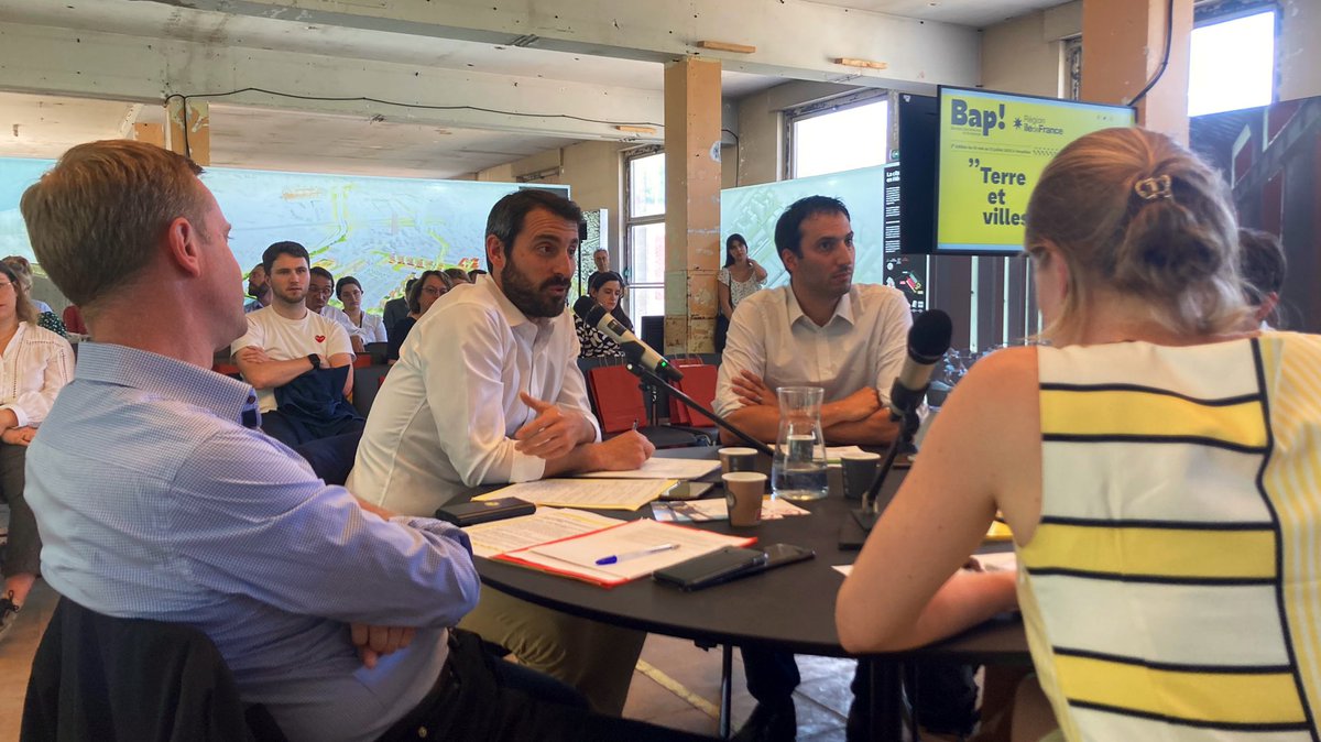 linstitutPR's tweet photo. Conférence #SDRIF #Bap2022
@JAlmosni : « L’@ademe propose 4 scénarios pour atteindre la neutralité carbone à l’horizon 2050. Beaucoup d’éléments pour alimenter les réflexions sur la révision du Sdrif »
Dispo en ligne : https://t.co/BypVfalmyG https://t.co/n1HYWhrGv9