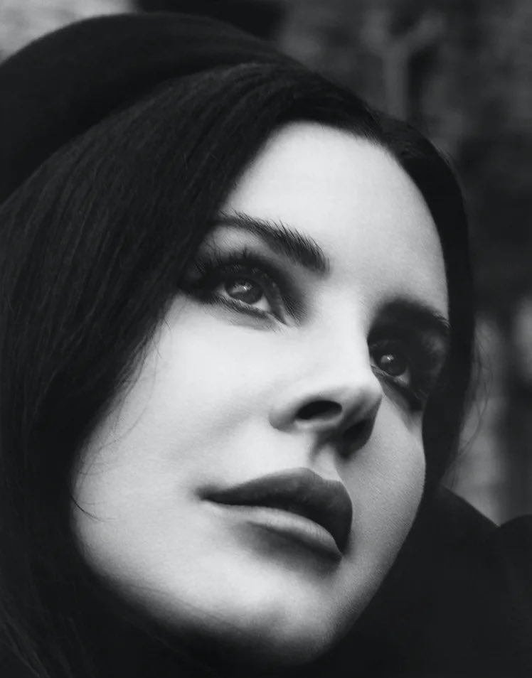 LDReyInfo's tweet photo. Lana Del Rey photographed for W magazine 🤍 https://t.co/0whaTgxqMv