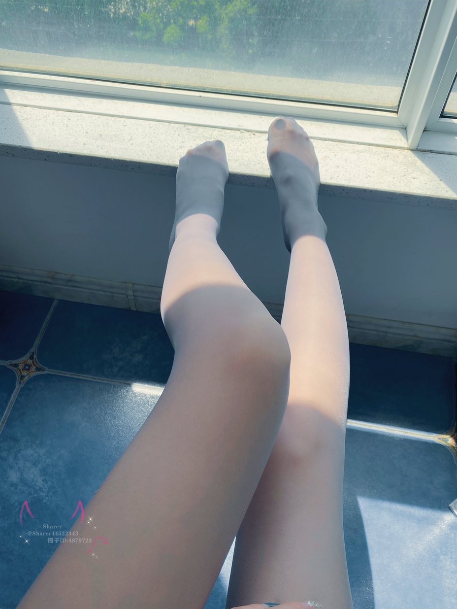 🎀  透透气.. 
#丝袜 #原味丝袜 #原味内裤 #原味 #丝足 #美腿 https://t.co/mmPoX7VFjx