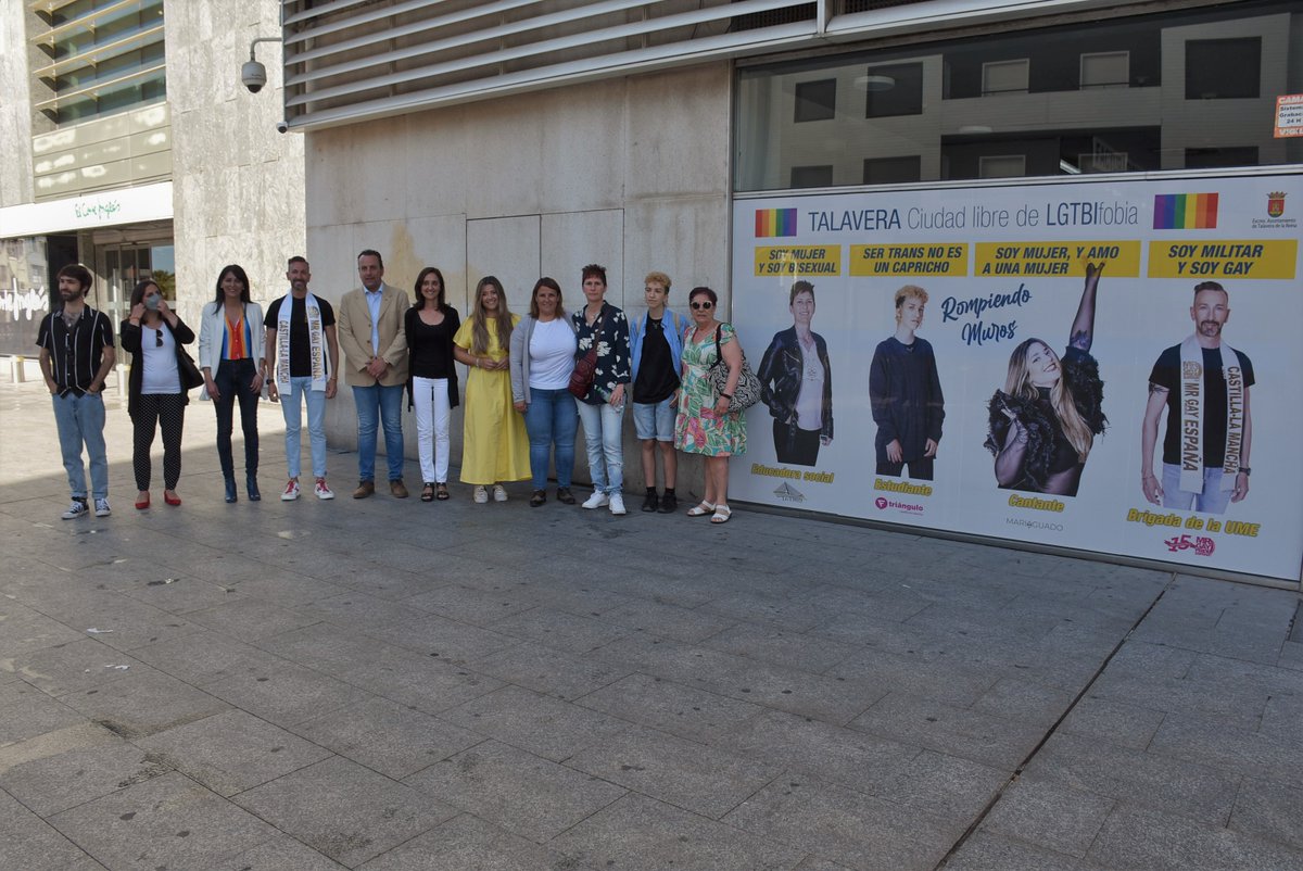 TitaElez's tweet photo. El equipo de Gobierno ha cumplido su compromiso para visibilizar a Talavera como una #CiudadLibre de #LGTBIfobia. Para ello hoy se ha desarrollado una nueva campaña para promover el respeto y la defensa en este #DíaInternacionalContraLaLGTBIfobia https://t.co/gsZ4hS84TE