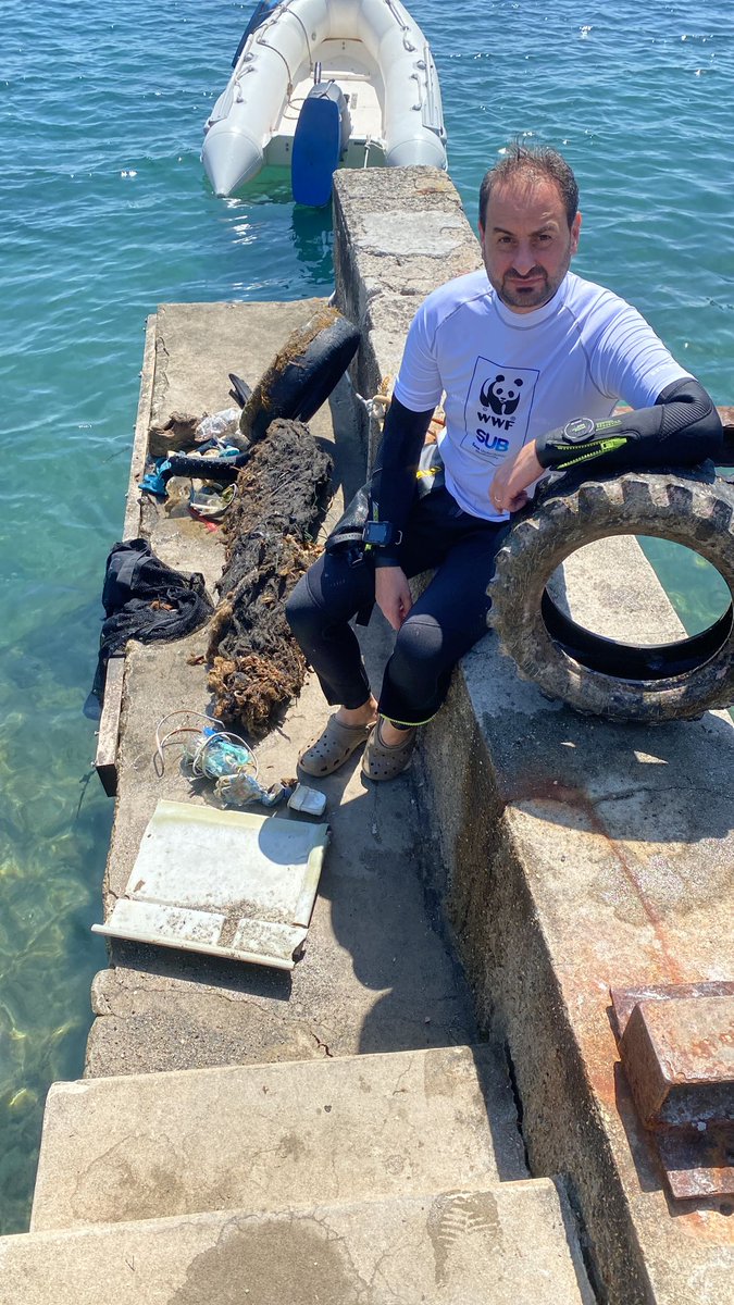52sima ruota raccolta in mare
Un piccolo primato al quale si aggiungono oltre 2km di reti raccolte in questi anni.
Una grande soddisfazione soprattutto di condividere non solo con <a href="/5terreacademy/">5 Terre Academy</a> ma anche con <a href="/wwfsub/">WWF S.U.B.</a> che ho contribuito a creare e dove ci sono grandi professionisti
