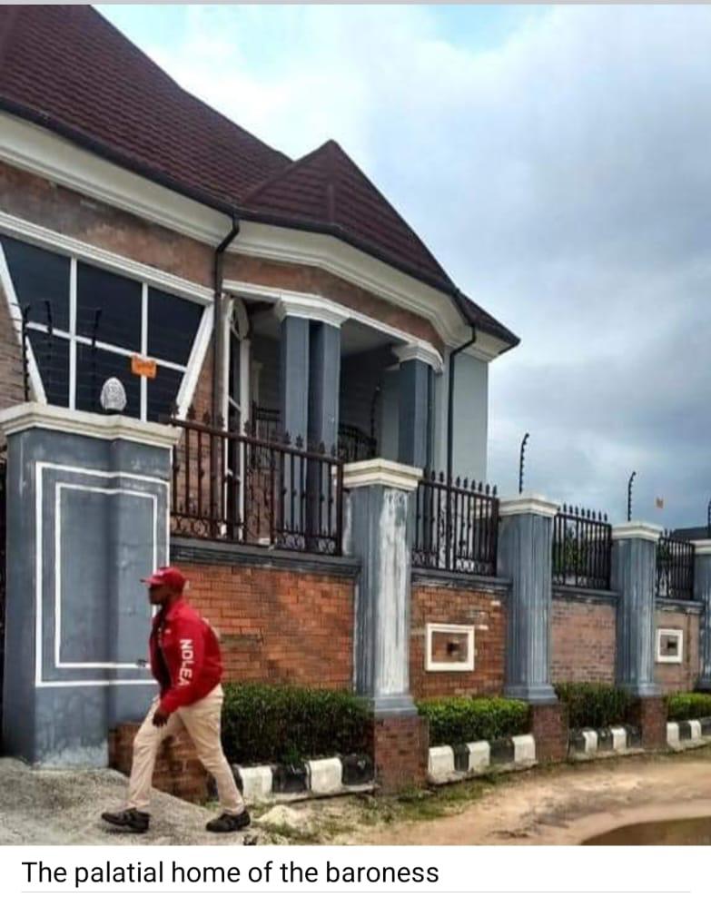 ndlea_nigeria's tweet photo. NDLEA arrests wanted drug baroness, seals her mansion, drug bunks in Delta https://t.co/qBx5trWhTt