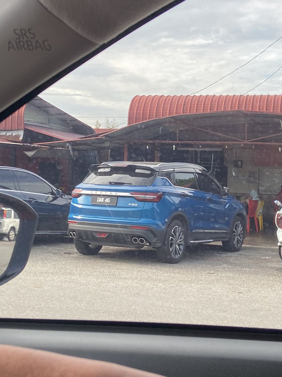 malz_apiz's tweet photo. Kereta KING SLOWMO 😏 https://t.co/DFR1Ly5cT5