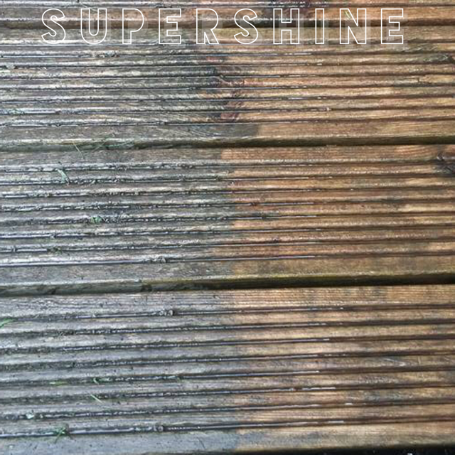 Slippery decking boards getting cleaned!
Contact us for a quote  bit.ly/2VNFUfo
#Tonbridge #PaddockWood #Edenbridge #Leugh #Penshurst