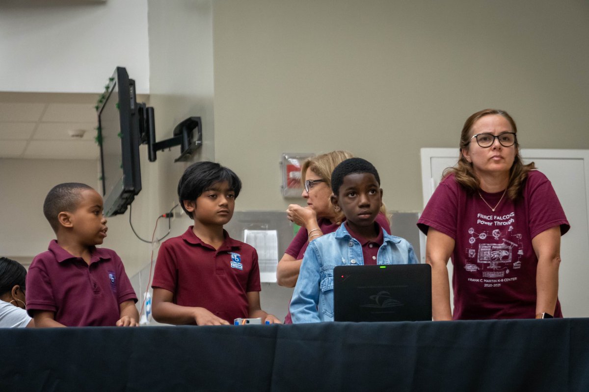 MDCPSRobotics's tweet photo. Thank you 🙏 to the @fcmk8 Family for participating in @MDCPS’ first ever #MDCPSMAYzeMadness2022 Competition 🤖 for our 1st, 2nd, and 3rd graders #MDCPSDigitalLearners! @STEAMDesignated @MDCPSSTEAM @MDCPSAcademics @inst_technology @bohn_nataly @diez_marco @kim_seitz @yami7202 https://t.co/ovpl32UCDf