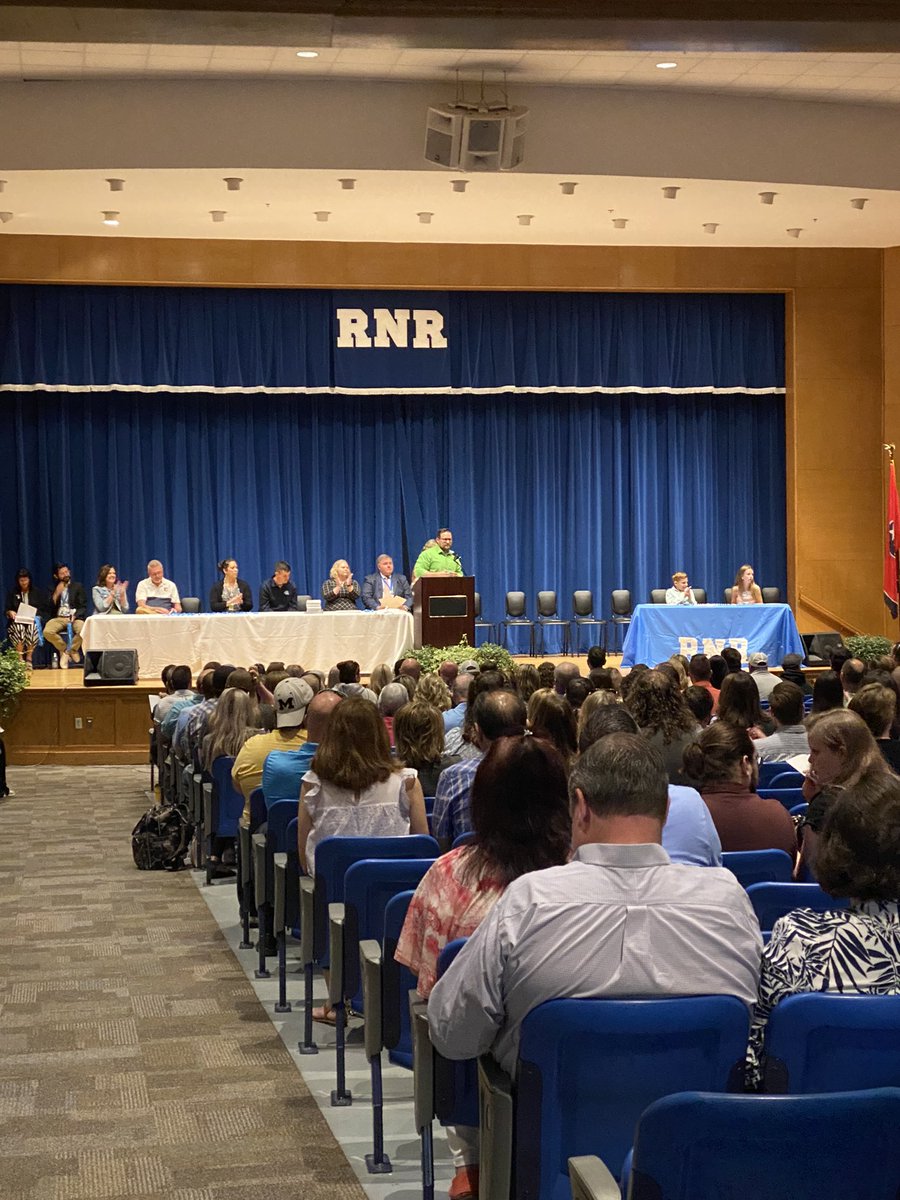 Robinson Middle tweet media