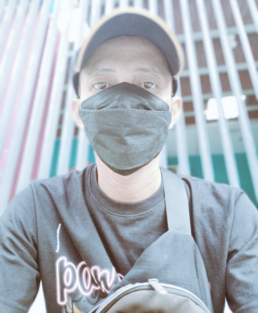 AntoniusCDN's tweet photo. Sebaik apapun kita akan tetap terlihat jelek Dimata org yg tdk menyukai kita tp itu BKN alasan utk tdk berbuat baik jd tetaplah berbuat baik apapun penilaian org thd kita
#KekuatanDoaituNyata
#PelayanBanyakMajikan
#DinnerWith...❤️❤️❤️❤️ https://t.co/xmwyOM3viL