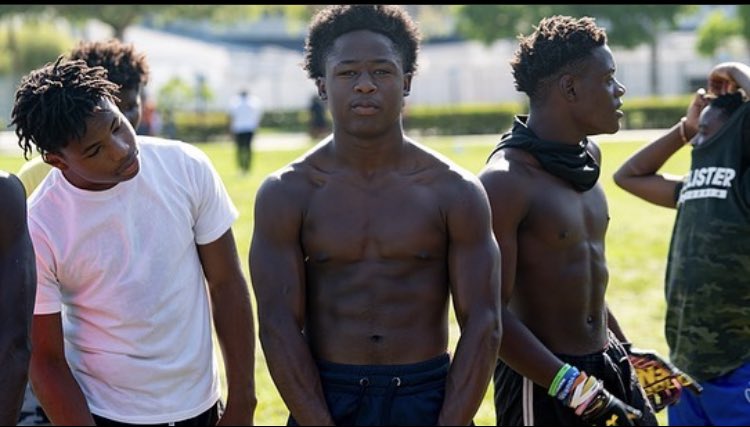 Jesiah McKnight (@xclusive_fat6x) on Twitter photo I’ve been getting bigger 💪🏾lately, so I can do bigger things for my family 👩👦🏈💕💯 <a href="/romanaviles35/">Roman Aviles</a> I’ve been getting bigger 💪🏾lately, so I can do bigger things for my family 👩👦🏈💕💯 <a href="/romanaviles35/">Roman Aviles</a>