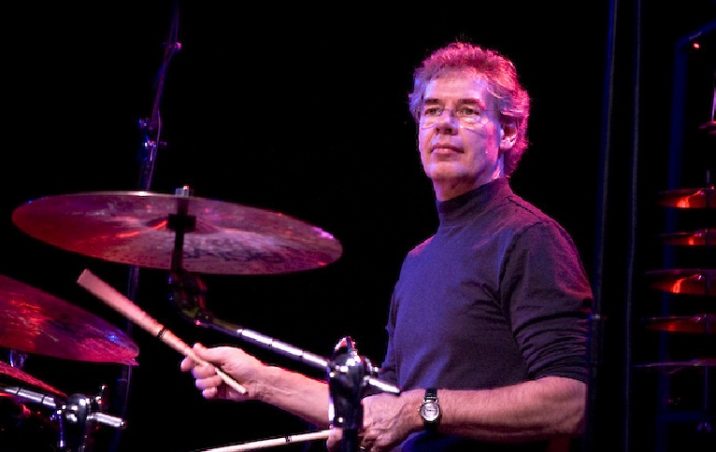 Happy birthday Bill Bruford
Born on 5/17/1949 