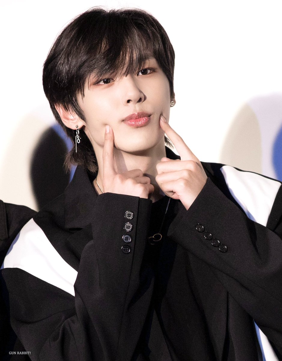 gun_rabbit_'s tweet photo. 220429📷1부

#니크 #NIK #ニック 
#건민 #gunmin #ゴンミン https://t.co/2vYUHyR9ps