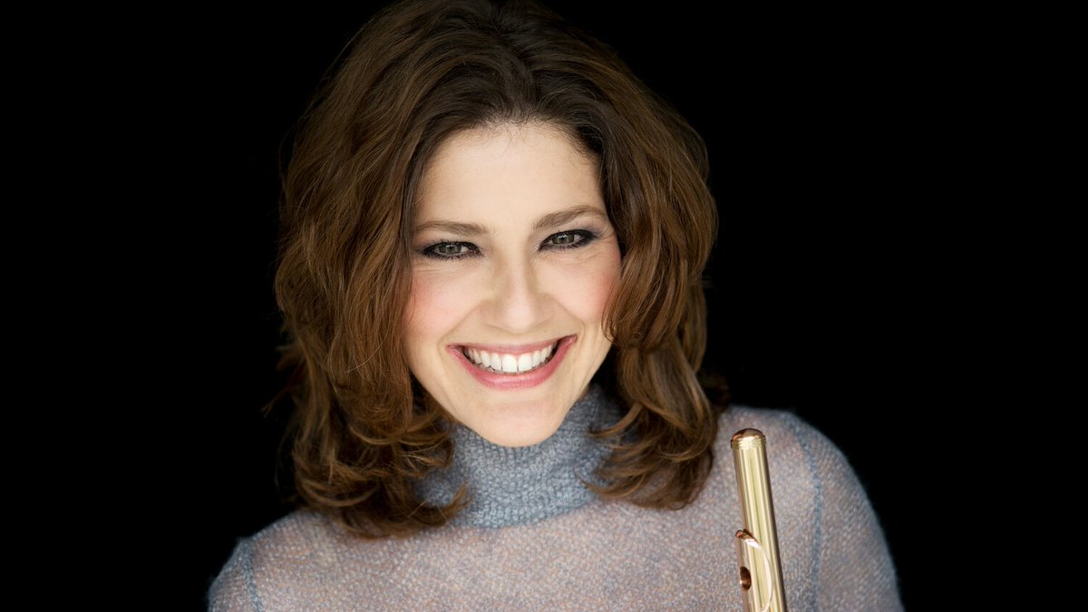 📍Auditorio de Radio France
🎼Sinfonía nº2 de Dutilleux
🎼Syrinx de Debussy con Silvia Careddu (<a href="/Silvia5377/">Silvia Careddu</a>).
🎼Preludio a la siesta de un fauno de Debussy
Con la Orq. Nal. De Francia y Bertrand de Billy.
⏳Disponible hasta el 16/06/22.

🔊rtve.es/a/6539623/
