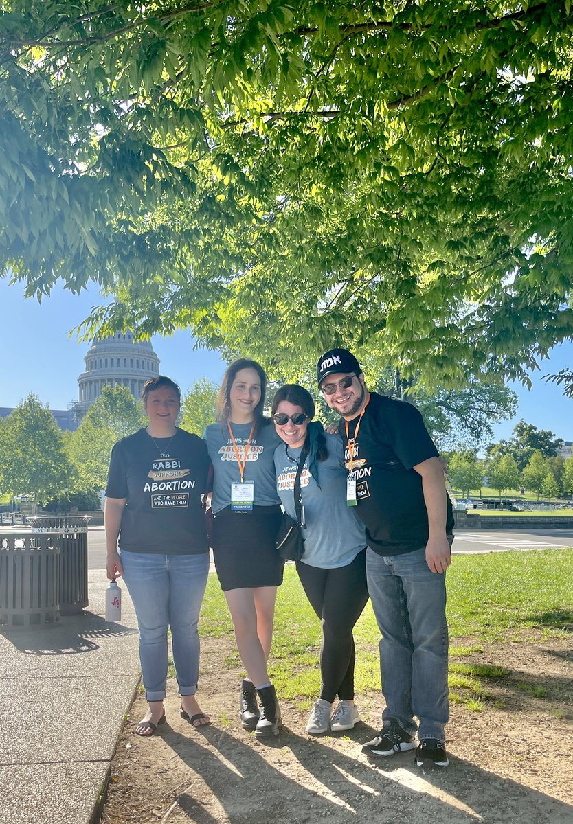 shiramichal's tweet photo. Loudly, proudly, Jewishly pro-Abortion access! @NCJW #JewishRallyforRepro #73Forward @Fixler @AbbyChavaStein https://t.co/Zh9z5Y81rx