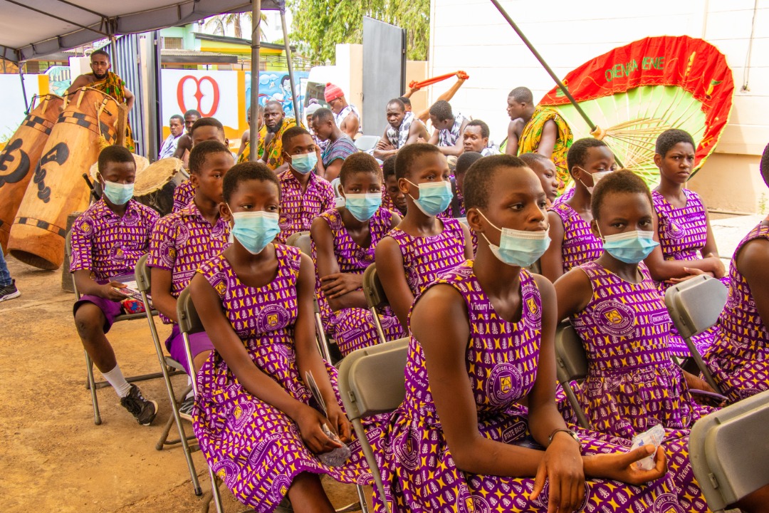 EndModernSlave1's tweet photo. ENA(EMS) in collaboration with the Chief of Suhum (Nana Amoako Darko), Queen mother and some traditional leaders from the Suhum traditional council met to embark on a sensitization and awareness programme on the fight against human trafficking. https://t.co/MAp9FxCzNx