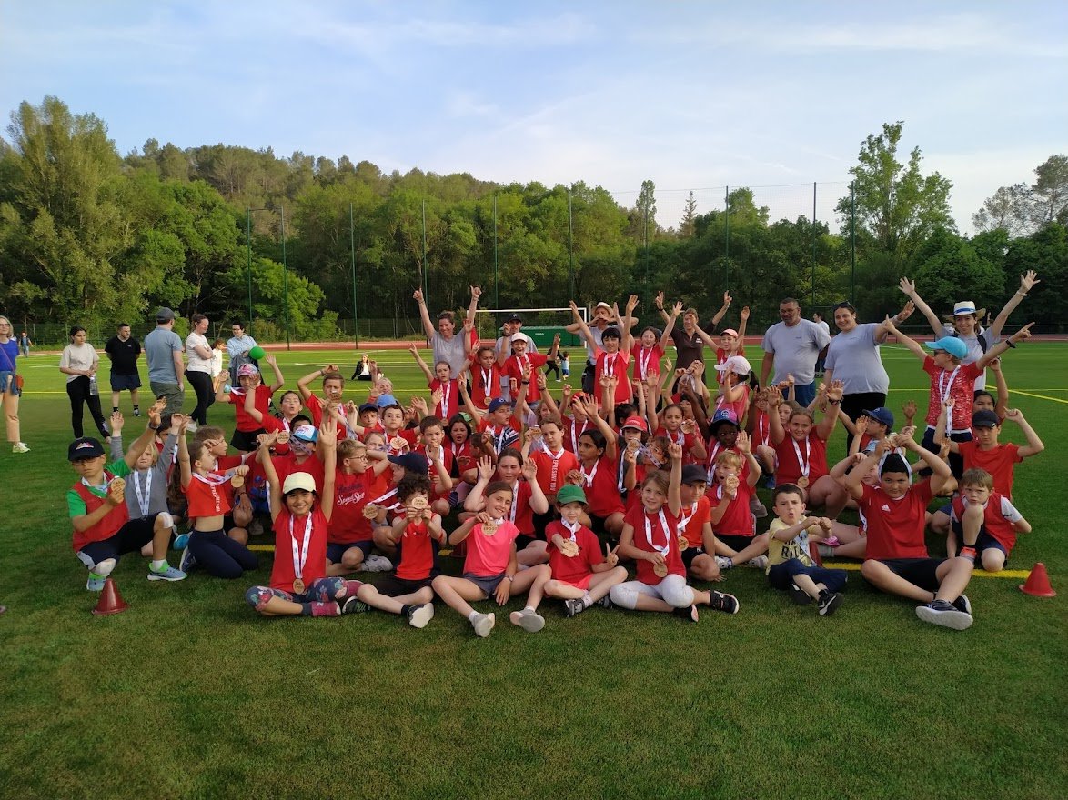 ValbonneSA's tweet photo. [ 📸 RETOUR SUR... ]

Les 24h du sport et des loisirs en famille ont fait leur retour ce week-end à #Valbonne #SophiaAntipolis. A en croire l'affluence, l'événement était très attendu ! Revivez l'événement en photos. 

▶️ Toutes les photos ici : https://t.co/pXh00HOaXj https://t.co/ZnmwDhdDc6