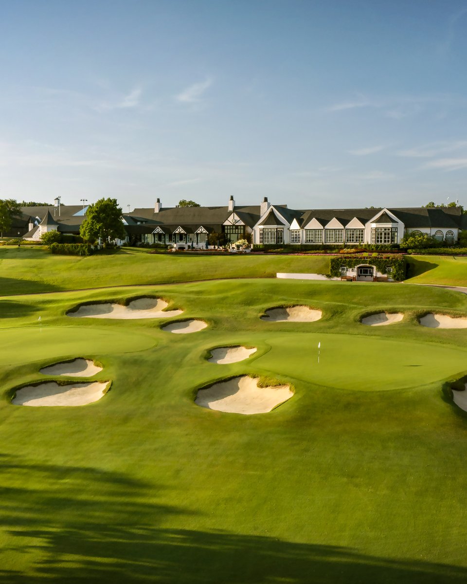 JoePompliano's tweet photo. It's PGA Championship week, and Southern Hills is looking good 🔥 

(📷: @PGA) https://t.co/zZY66QF4KZ