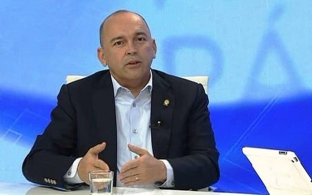 AdolfoP_Oficial's tweet photo. Felicito a los nuevos Ministros que emprenden una nueva etapa de trabajo y responsabilidad con la Patria. Francisco Torrealba, MinTrabajo; Hipólito Abreu, MinIndustrias; Ramón Velásquez Araguayán, MinTransporte y Carlos Farías, Min Exteriores. 
¡El pueblo de Lara los felicita! https://t.co/VsF580SsES
