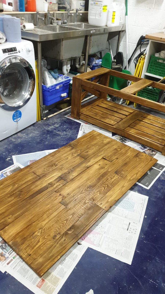 MakeGosport's tweet photo. Tom has been hard at work this month making himself a coffee table. 

Why not consider joining the makerspace and see what where your creativity takes you.

#gosport #makerspace #makegosport #woodworking #makersgonnamake #coffee #coffeetable #woodstain #joinery https://t.co/X9Lb4IgeT2