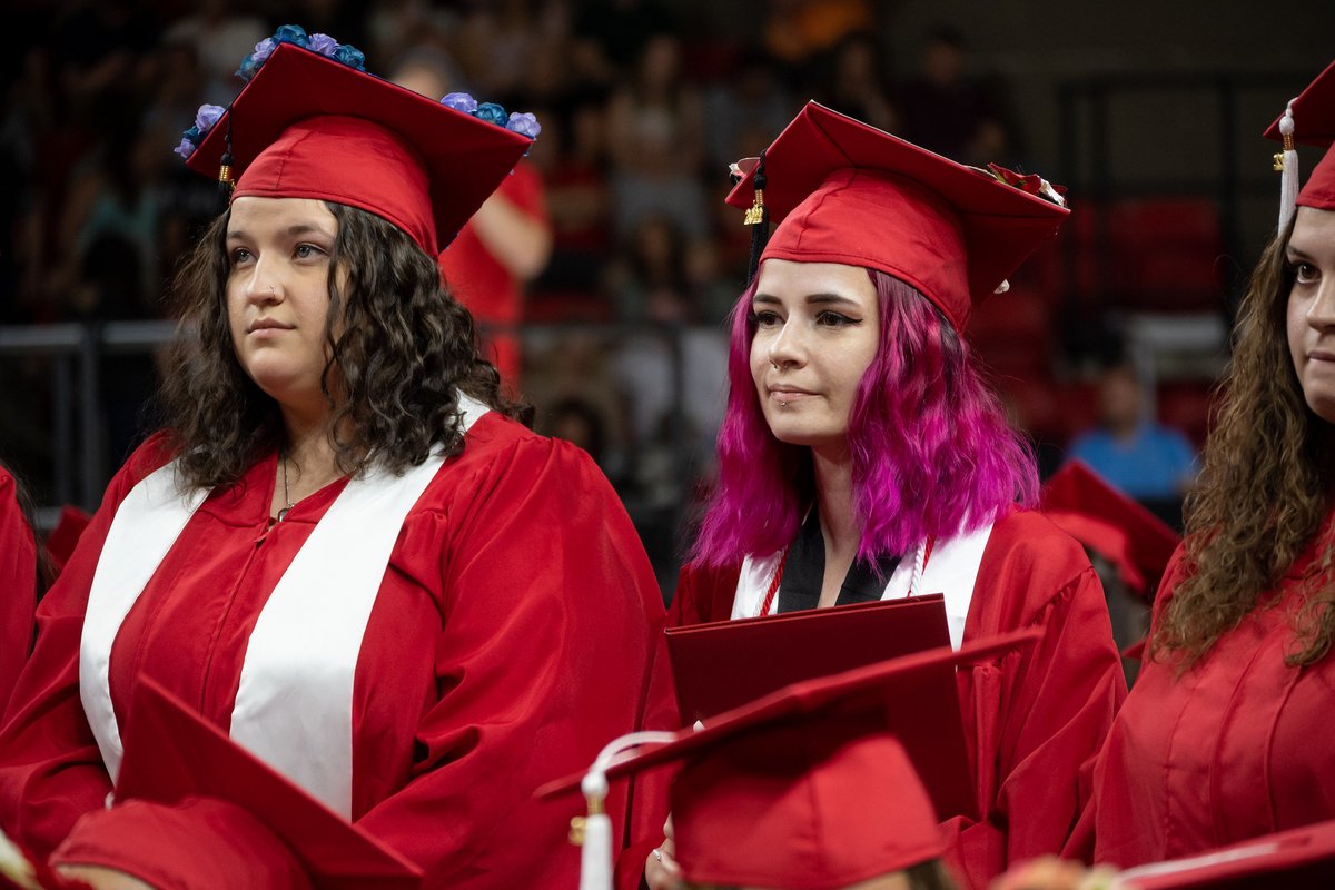 MiamiRegionals's tweet photo. Congratulations to our 556 #CLAAS2022 graduates!!! Photos from the ceremony are now online for sharing at https://t.co/FojmyjXgMo. #MiamiOHGrad https://t.co/Z84ATBtUUc