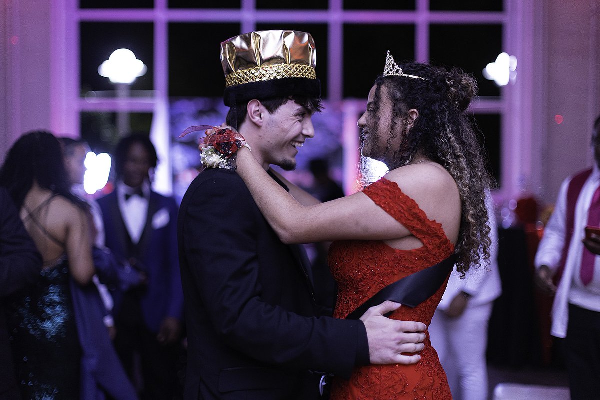 joel_onais's tweet image. Congratulation Christian and Kennedy! #promking #promqueen 📸 🦅