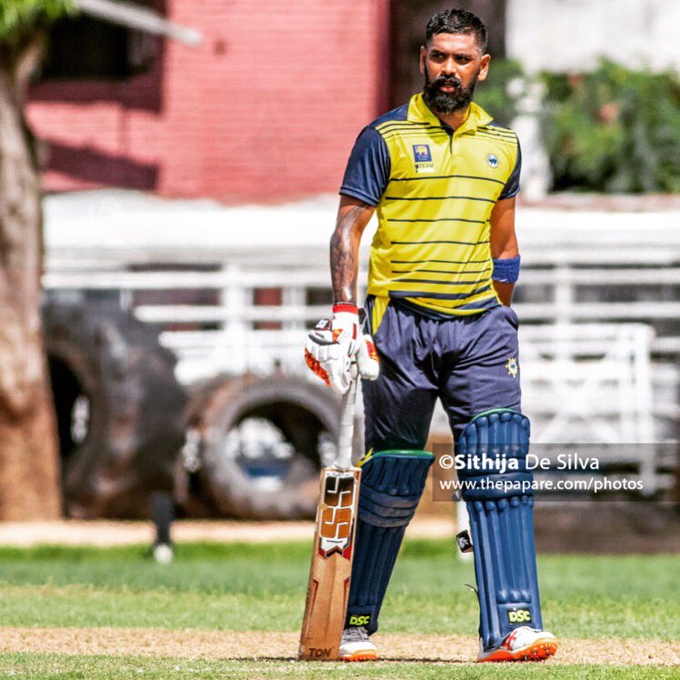 thisis_singhe's tweet photo. හීන හැබෑකරගන්න...
ටිකක් අමාරුයීනේ...
මහන්සීනේ☺️
අත අරින්න එපා...
ඔයා දැකපු හොදම #lifefighter ඔයාම වෙන්න👑👑
#quotesaboutlife #PositiveVibes https://t.co/uWNrsjU0aY