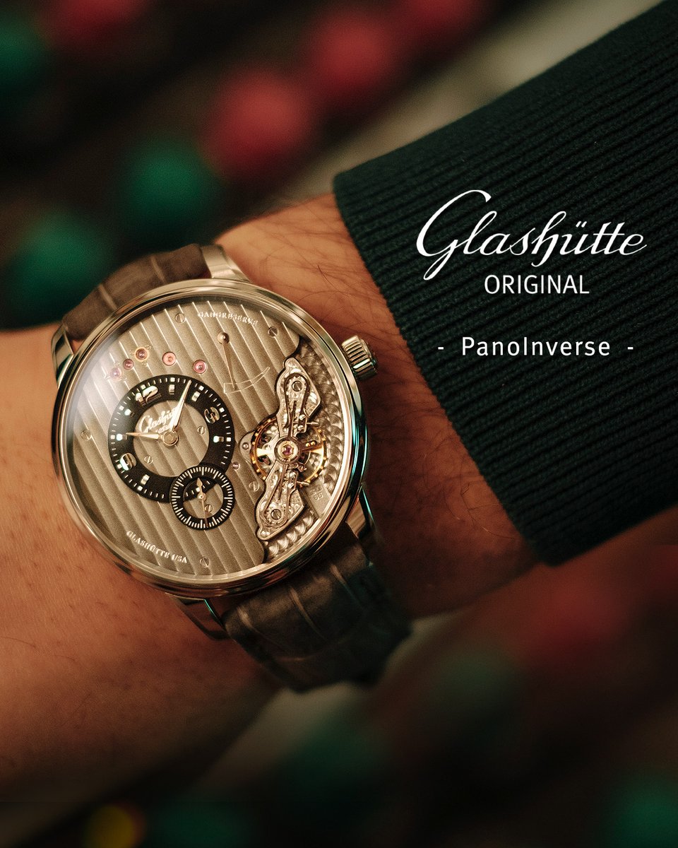 G_O_Manufactory's tweet photo. Our PanoInverse is the modern face of traditional watchmaking art: a timepiece whose refined design invites you to change perspective. Proud to be the Original.
Learn more: https://t.co/DJ34HKFFiU
#GlashütteOriginal #ptbto #MadeInGermany #Pano #PanoInverse #blackdial #opendial https://t.co/wZkf5Hqo8b