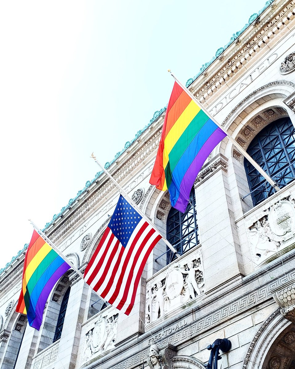 OnlyInBOS's tweet photo. Massachusetts became the first state to legalize same-sex marriage eighteen years ago today.

Today, same-sex marriage is legal in all states.

Between May 17, 2004 and December 31, 2004, nearly one in five marriages in Massachusetts was a same-sex marriage. https://t.co/zkjaQ0ggRP