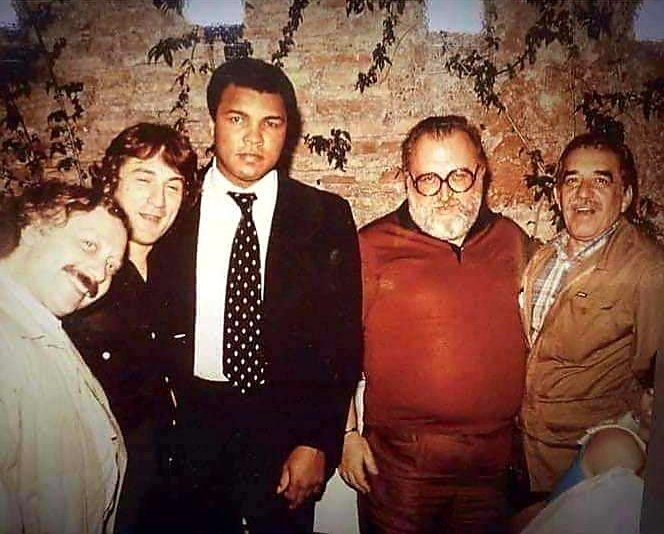 "Eravamo io e Muhammed Alì a cena, quando mi telefona Sergio Leone e mi chiede posso venire anch'io? Poi si sono aggregati Robert De Niro e Gabriel Garcia Marquez che erano a Roma e così ci siamo ritrovati tutti da Checco er Carrettiere"

Gianni Minà, 84 anni oggi: auguri