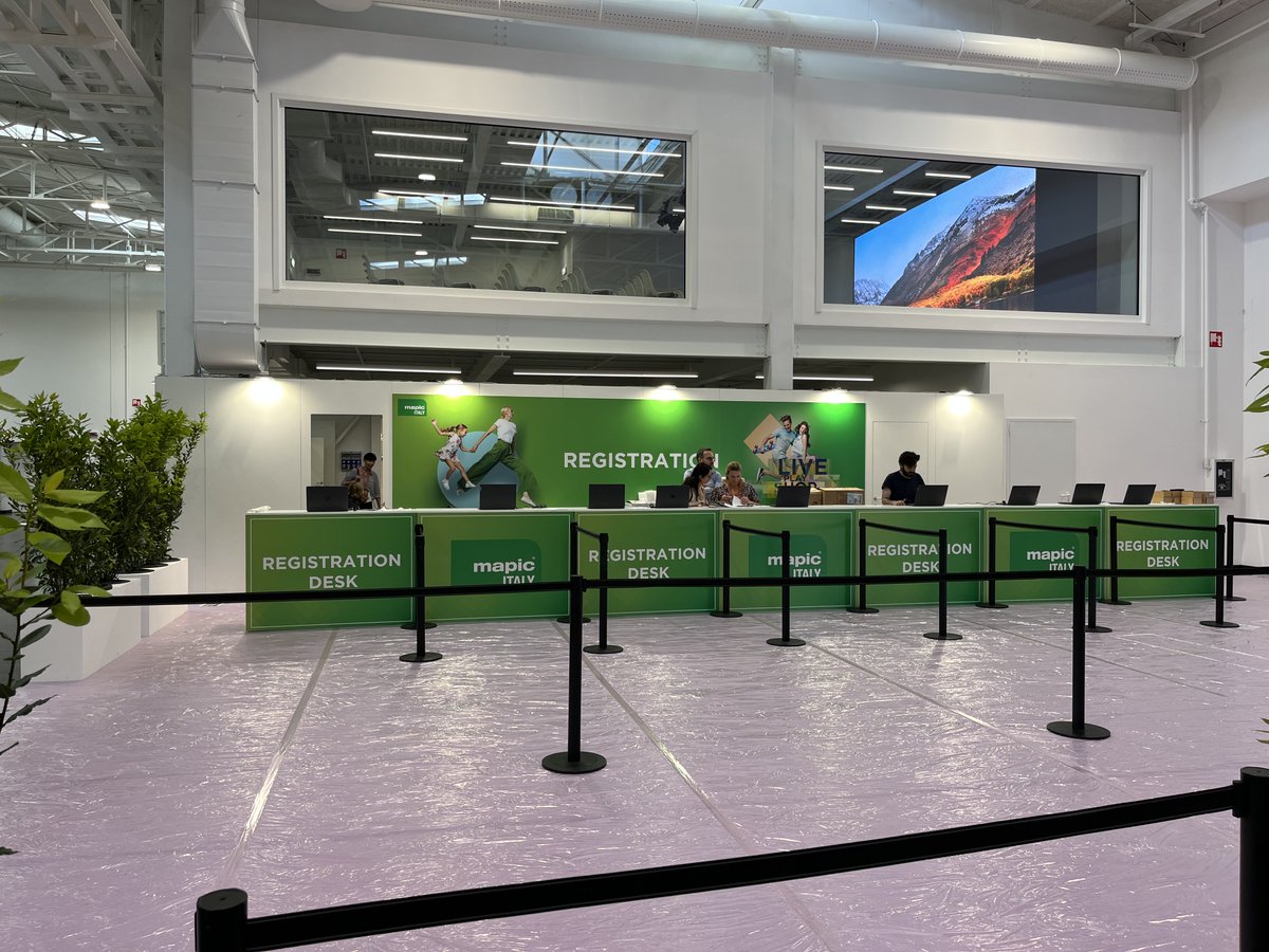 MapicItaly's tweet photo. Tutto è pronto a #MAPICItaly!
Alle 9 di domani mattina le porte del Superstudio Maxi di Milano si apriranno per accogliere l’intera community immobiliare italiana.
Ti aspettano 2 giornate ricche di incontri con i più importanti player dei settori retail, ristorazione e leisure. https://t.co/uUlrYd62NW