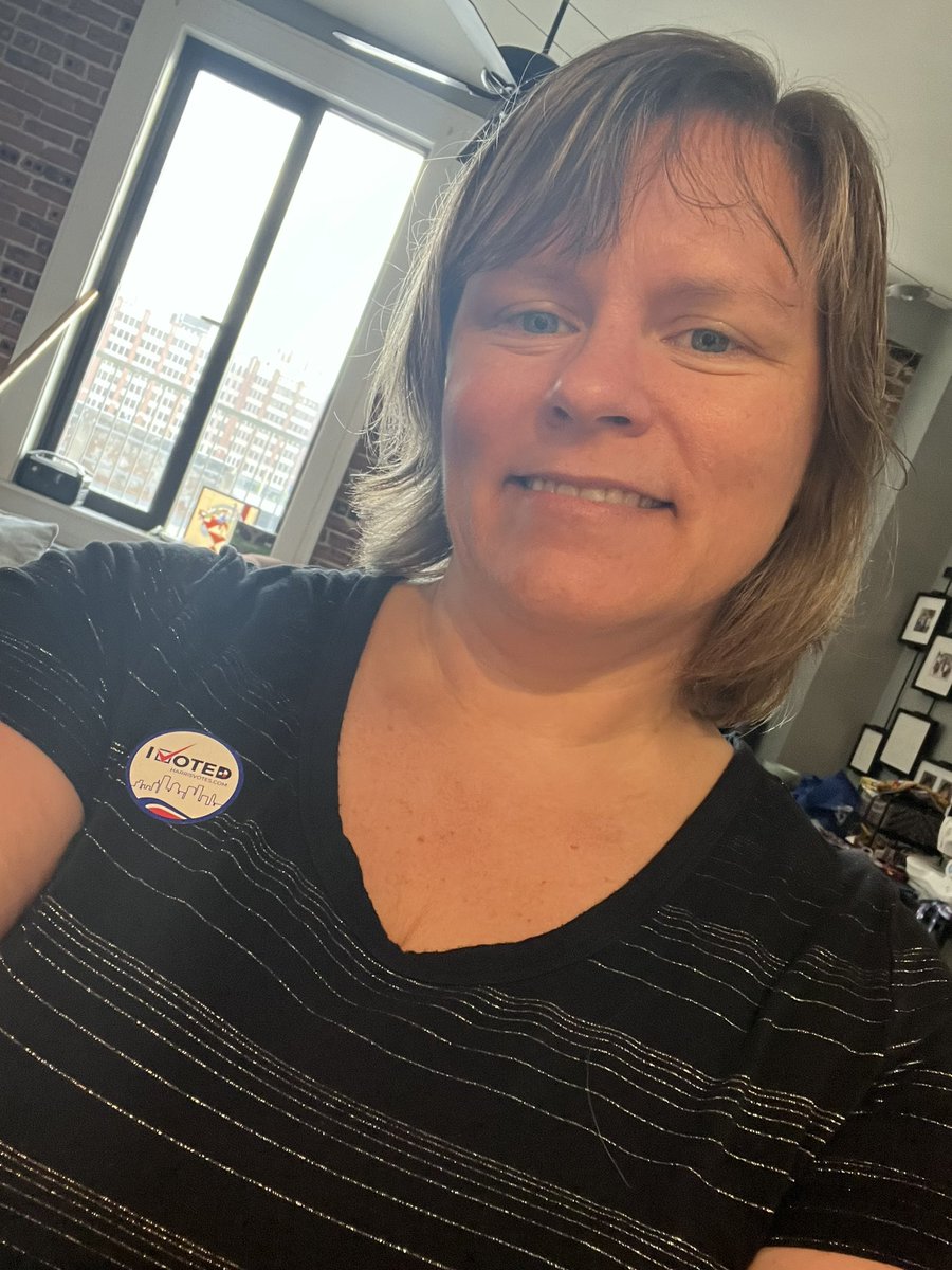 ksc_2015's tweet photo. Voted yet? Itโs time to head back to the polls and finish Primary voting in Texas! Polls are open 7am-7pm through Friday and again next Tuesday. Time to #FireWayne from the #RailroadCommission (they have nothing to do with railroads!) https://t.co/iSAzzHgNSb
