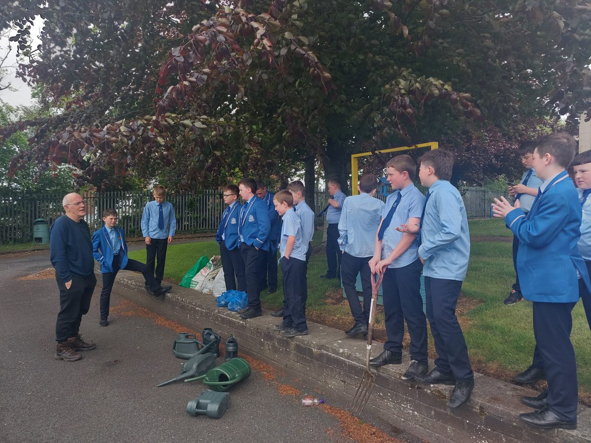 SJBC Science dept tweet media