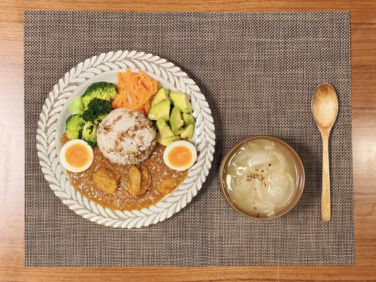 hr__tm_'s tweet photo. 39歳男性会社員が盛り付け頑張った🍛 https://t.co/Tn9ri6eb3v