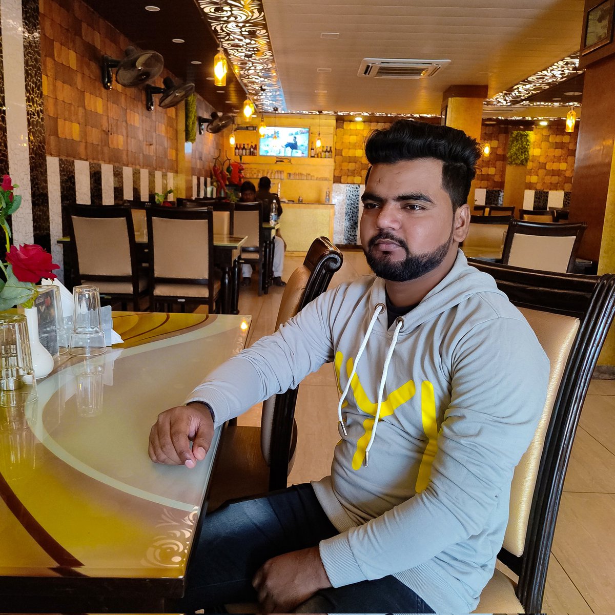 ShyammodanwalM1's tweet photo. #NewProfilePic https://t.co/1gbo6tfHsT