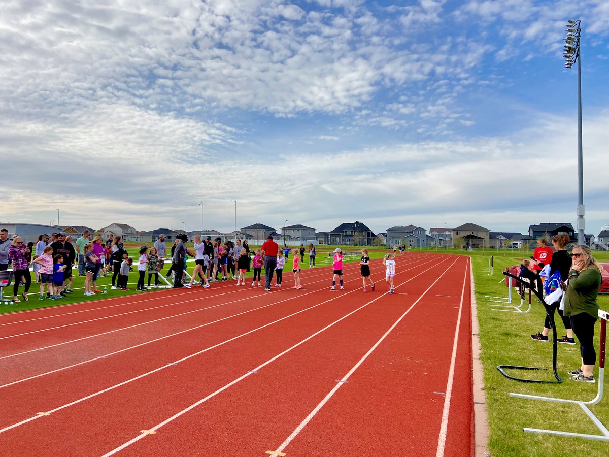 SchoolBennett's tweet photo. Bennett Track Night https://t.co/3mZBqehbUV