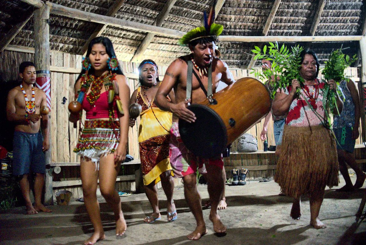 Entre no canal do Deriva no Telegram. Receba direto os conteúdos, para além dos algoritmos. Só clicar no link.
t.me/derivajornalis…

Foto do ritual Pataxó Hã-hã-hãe, sexta (13), na Aldeia Barra Alegre, Bahia.