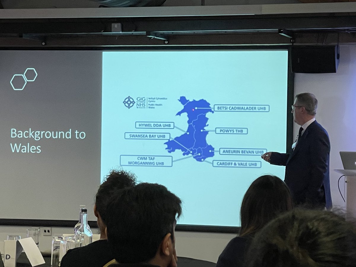 ⁦@MickAllen19⁩ speaking about the many innovative dental education programmes emerging from Wales. Exciting to hear about the step-on/off upskilling programmes <a href="/_DSTG_/">DSTG</a>