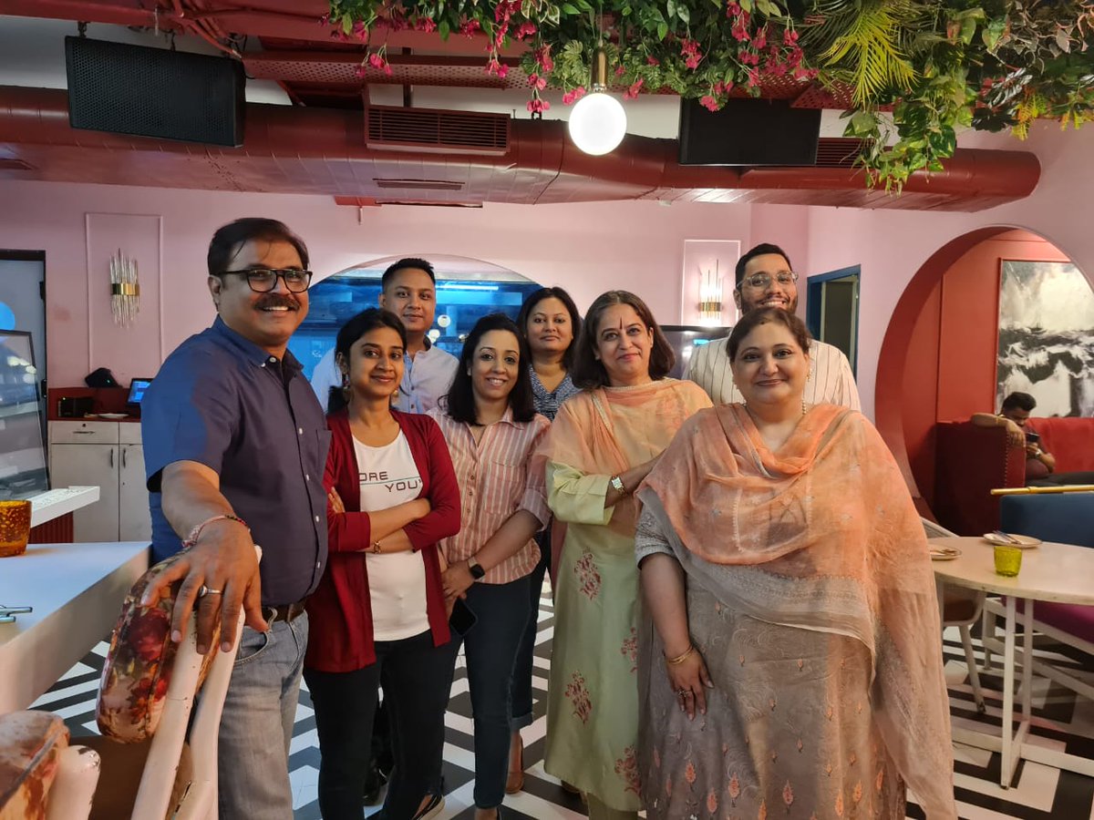 rashkath's tweet photo. @geggurgaon team meets #Google research team. https://t.co/ACKeaVGQgn