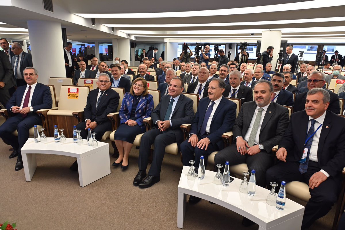 Alinur Aktaş
