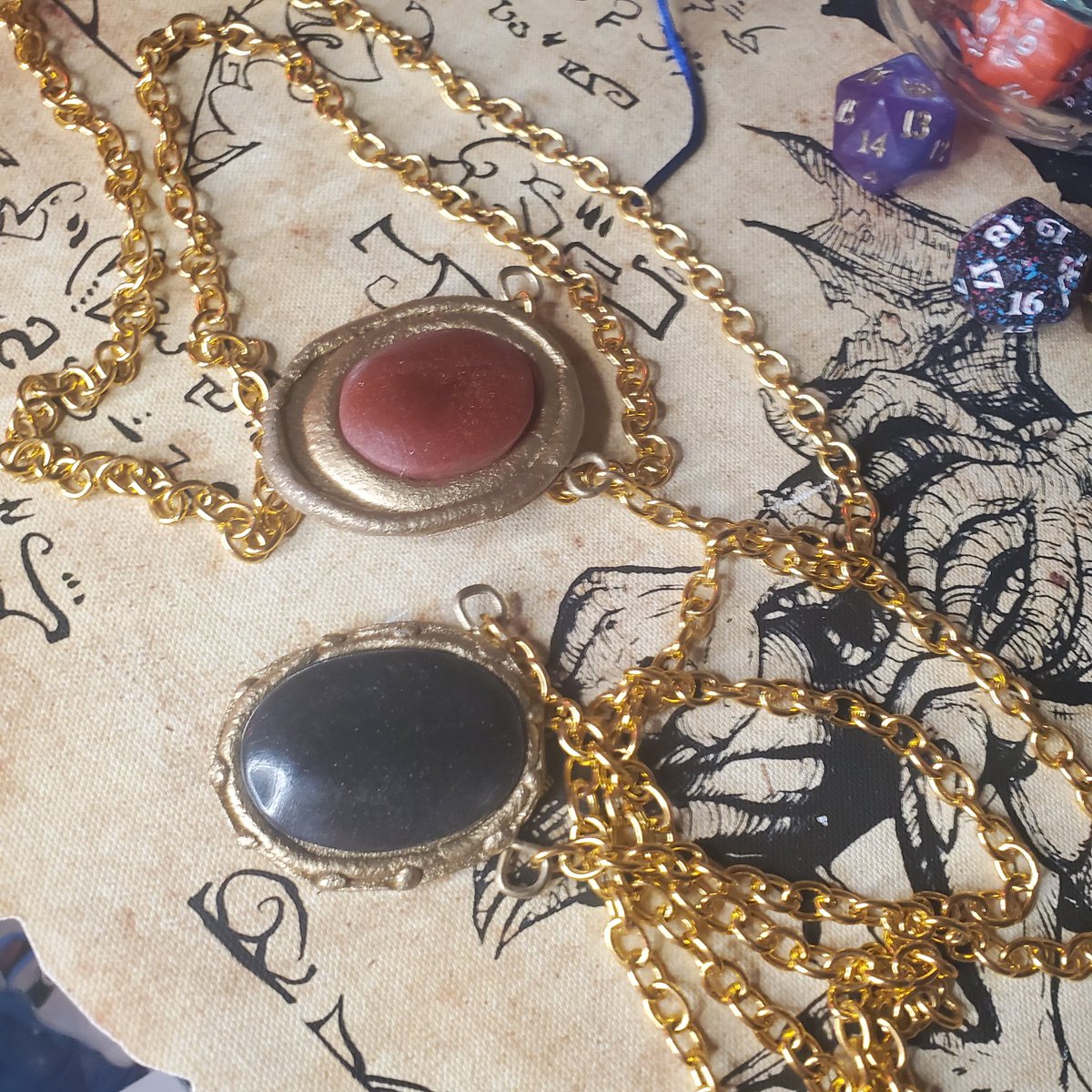 MatSpell's tweet photo. Check out these awesome mox jet and mox ruby necklaces I made! All hand made!
#mtg #magic #MagicTheGathering #edh #commander #necklace #mox #moxjet #moxruby #handmade #jewelry #awesome #cool https://t.co/fJJAm33psu