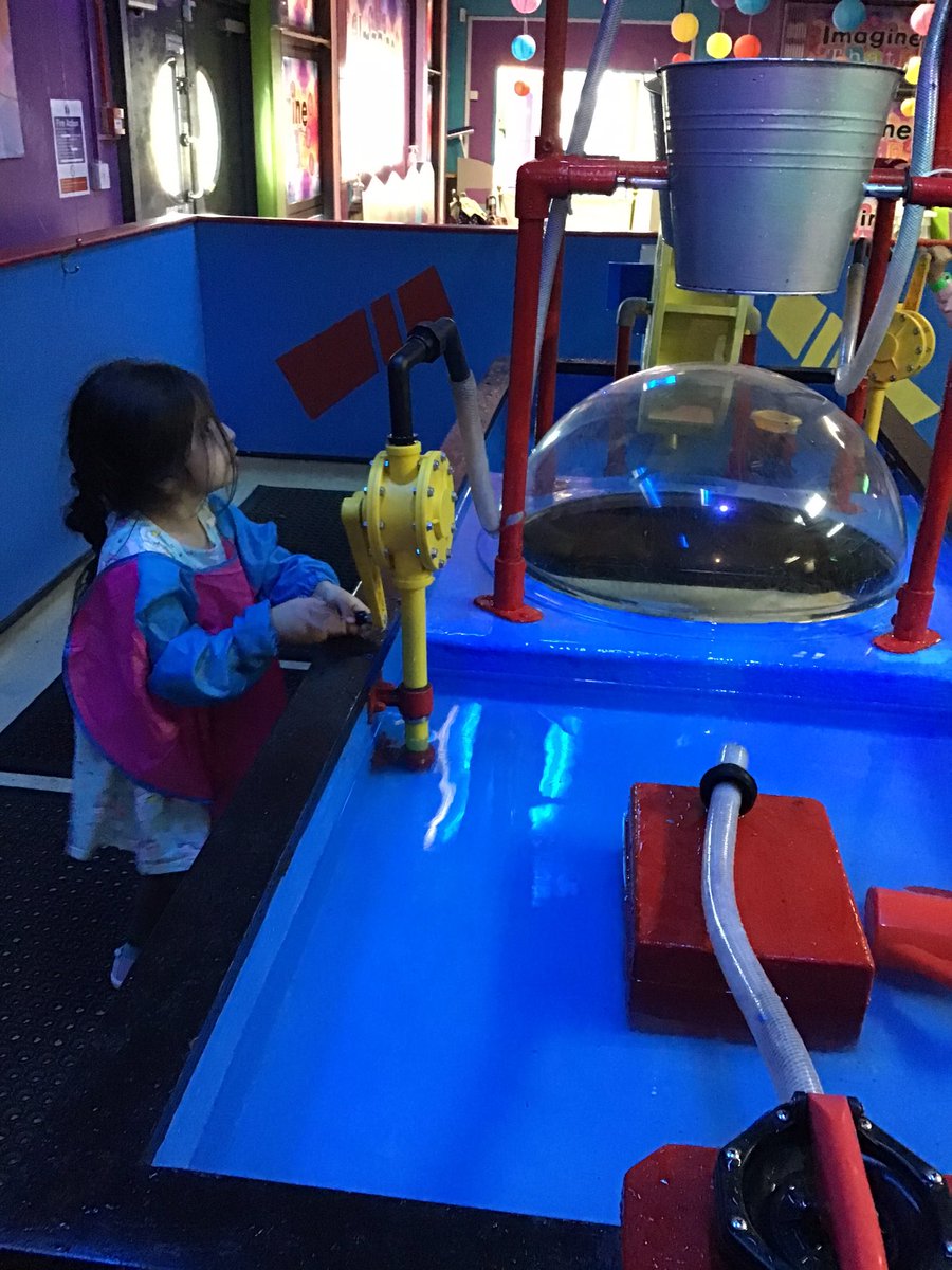 Now for some serious science <a href="/ElmridgeScience/">Science at Elmridge</a> <a href="/ElmridgeSch/">Elmridge Primary</a> #WeAreBrightFutures