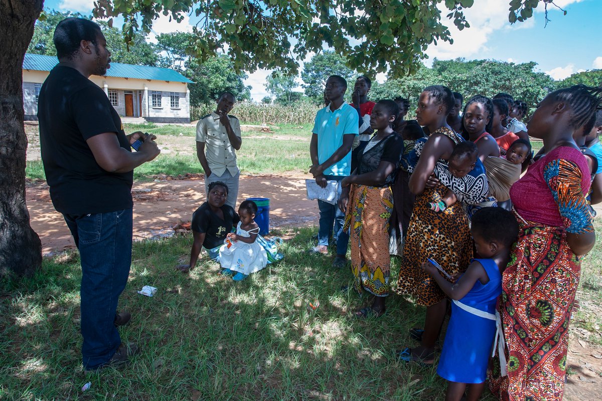 FAOMalawi's tweet photo. W/ funding from @KOICA_ICC, @FAO, @UNFPA &amp; @MalawiGovt are jointly addressing the drivers of gender-based violence &amp; other #SRHR challenges thru provision of safe spaces for vulnerable groups. 
#Empowering youths through farmer field &amp; life school for livelihoods transformation. https://t.co/pi9Y5Z1V3f
